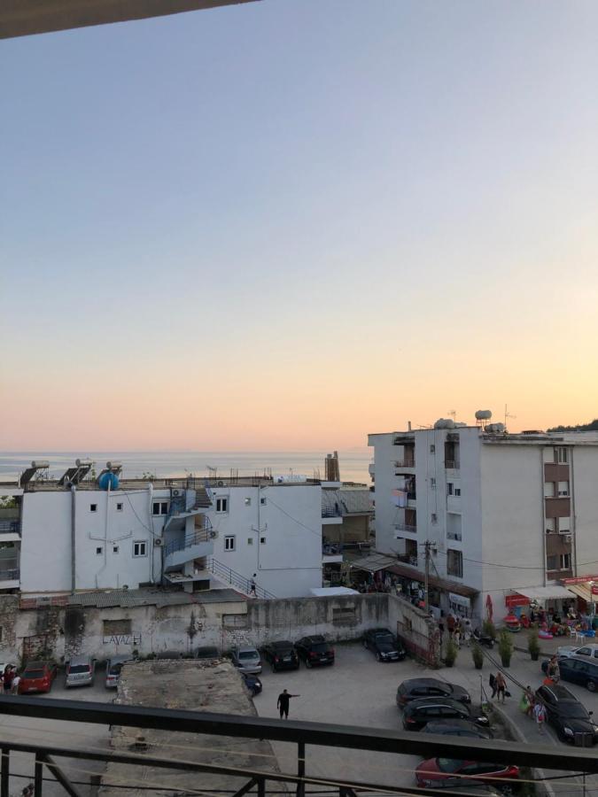 Center Hotel Pirro Himare Exterior foto